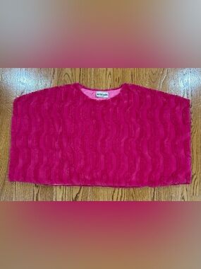 les tout petits Girls' Hot Pink Faux Fur Cape